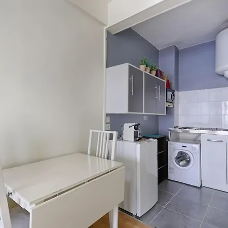 Appartement Lumineux Avec Balcon En Plein